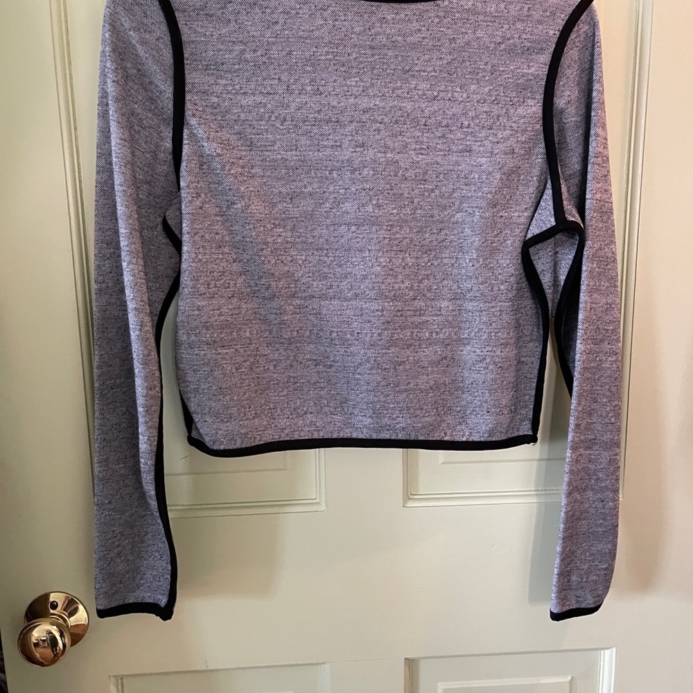 Reversible Top - Picture 2 of 3